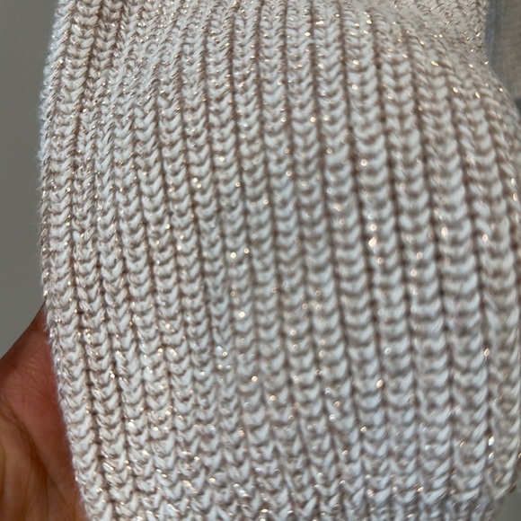 🔥Embossed Elegant Cream Sweater with Cut-Out Design🔥 - Picture 6 of 7